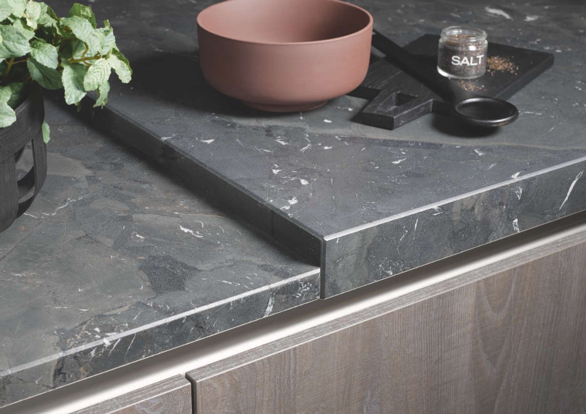 Combinación de materiales en mobiliario de cocina: innovación y estilo